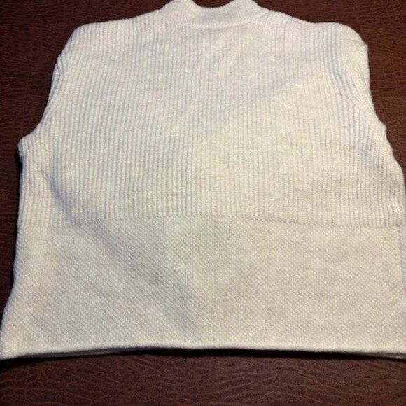 Crew Neck Reitmans Soft Sweater Size XL NEVER WORN - Picture 7 of 7